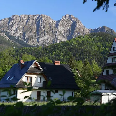 W Dolinie Cichej Wody *