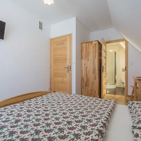 W Dolinie Cichej Wody ホームステイ