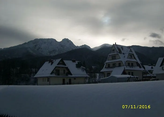 Rum i privatbostad W Dolinie Cichej Wody Zakopane